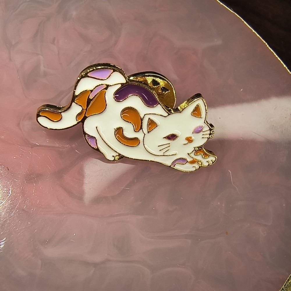 Women’s jewelry colorful fashion enamel cat pin - Picture 2 of 3